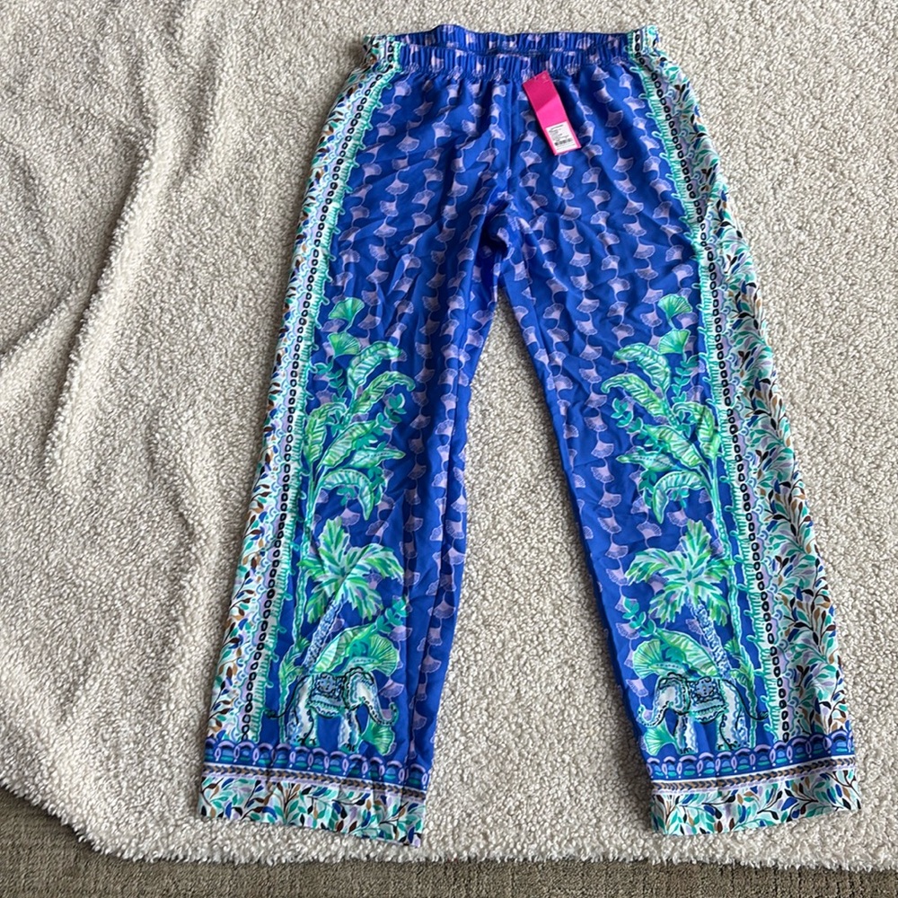 Silky Lilly Pulitzer woven pj pants size medium.